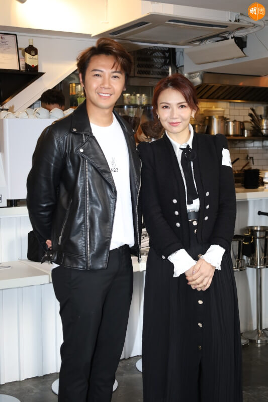 葉泓聲與陳樂榣的戀情始於合作開設咖啡店後。