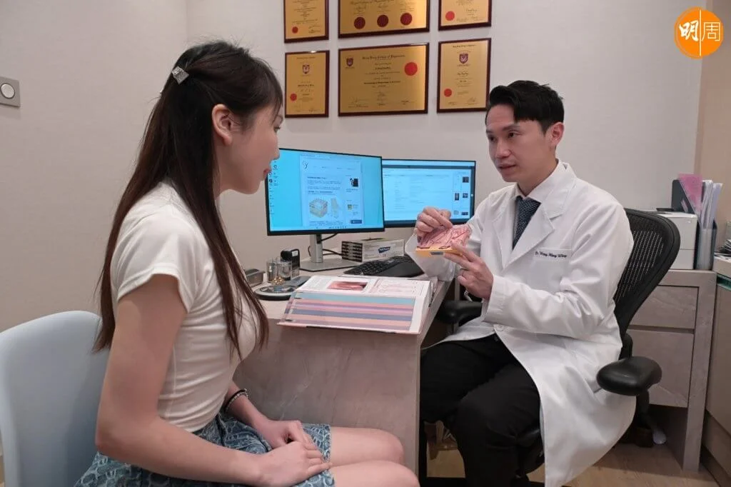 免疫系統出現問題攻擊皮膚黑色素,就會出現白蝕情況。