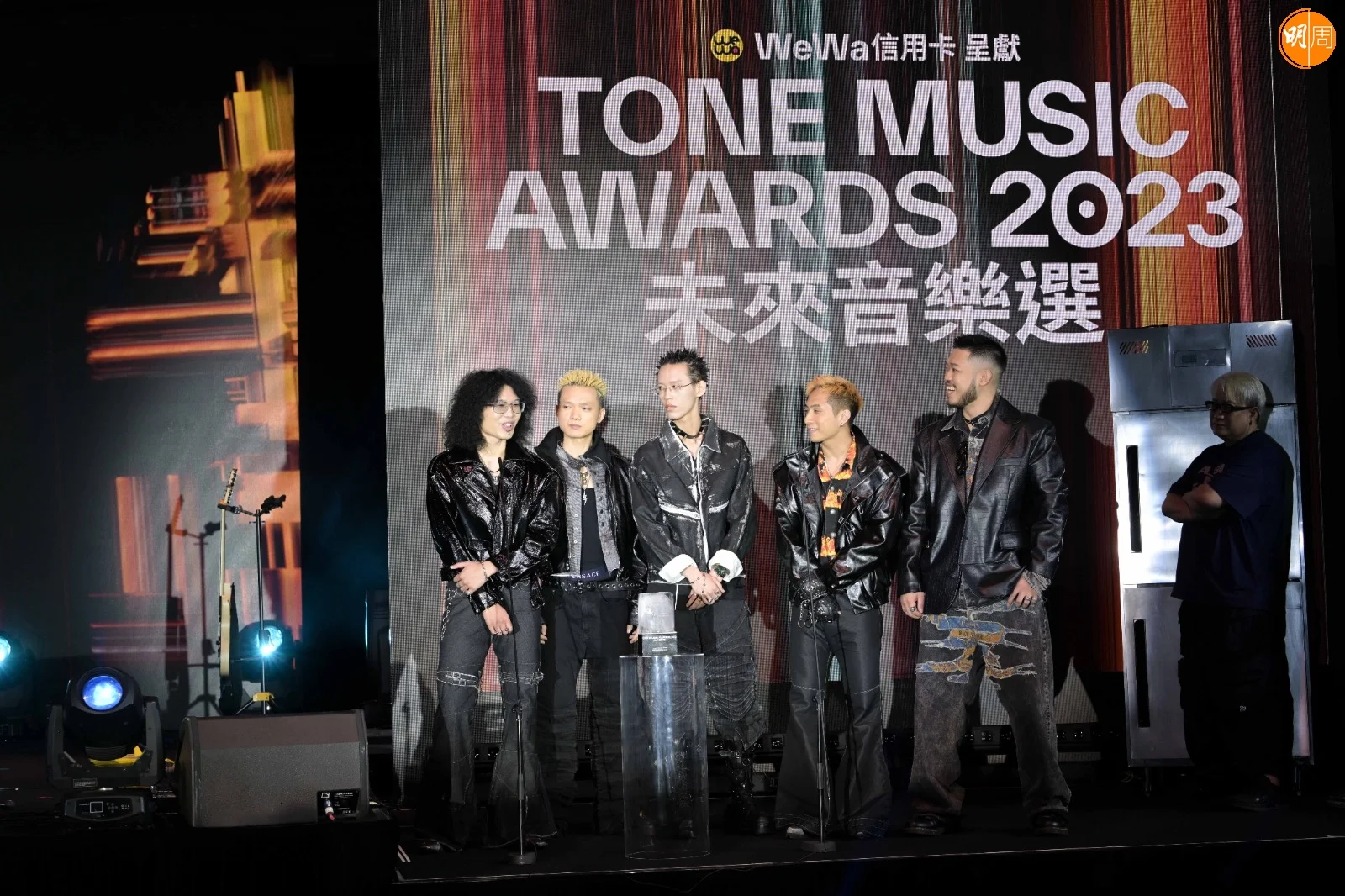 whatsapp-image-2023-10-29-at-17-18-38-9