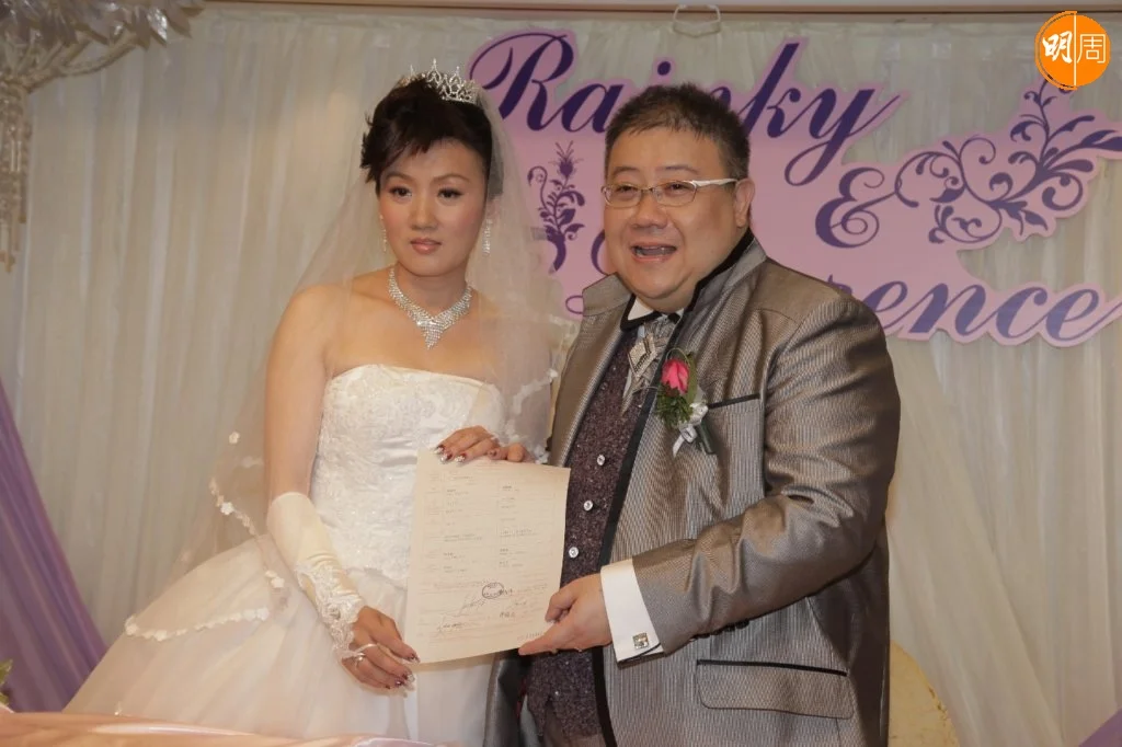 2013年劉錫賢和內地女友結婚，但這段婚姻維持只有6年。