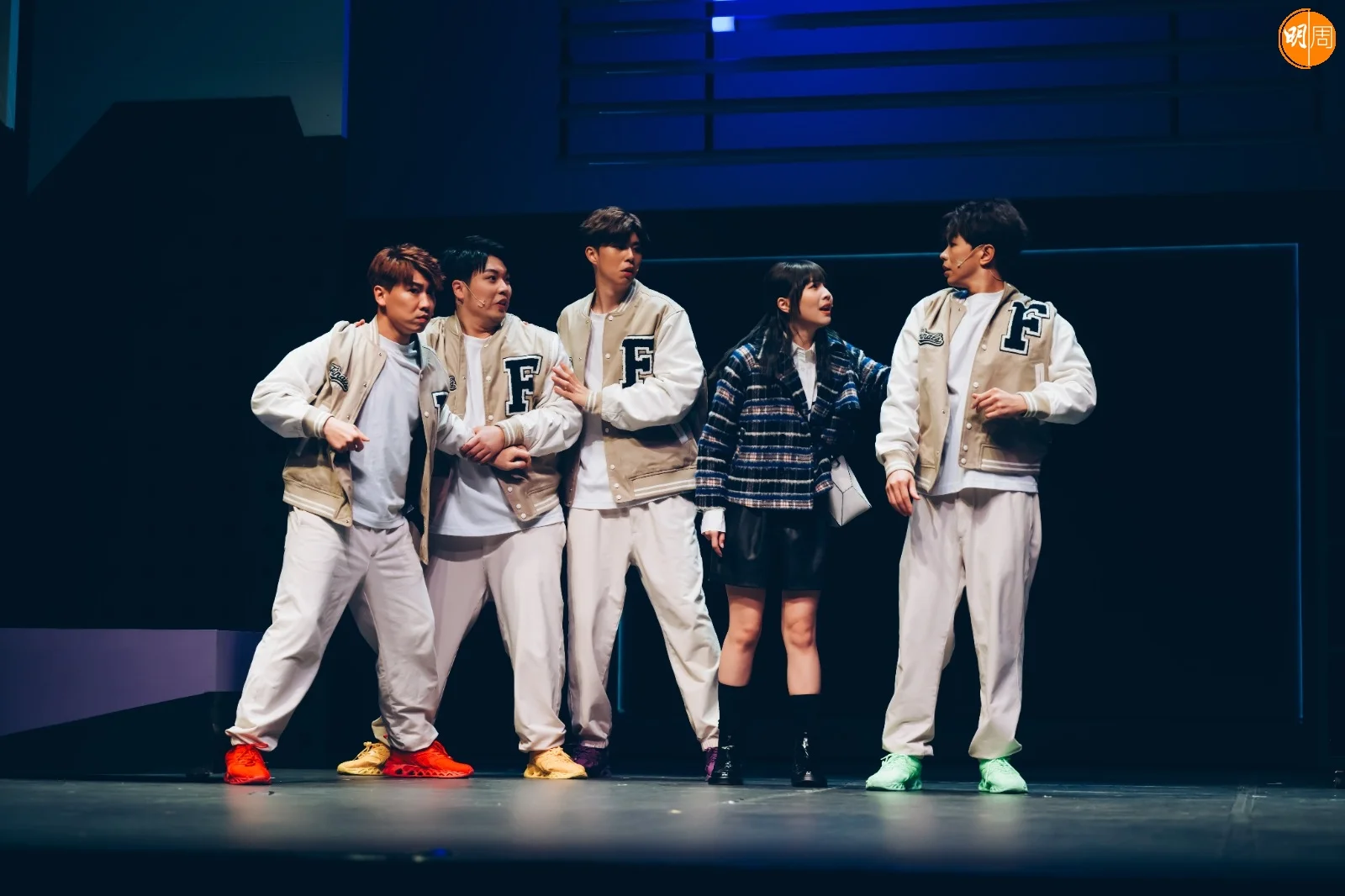 whatsapp-image-2023-12-16-at-18-48-34-4