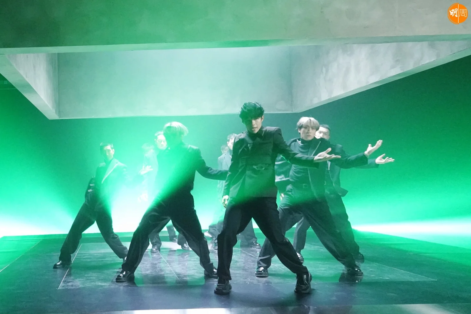 whatsapp-image-2023-12-23-at-14-16-03-3