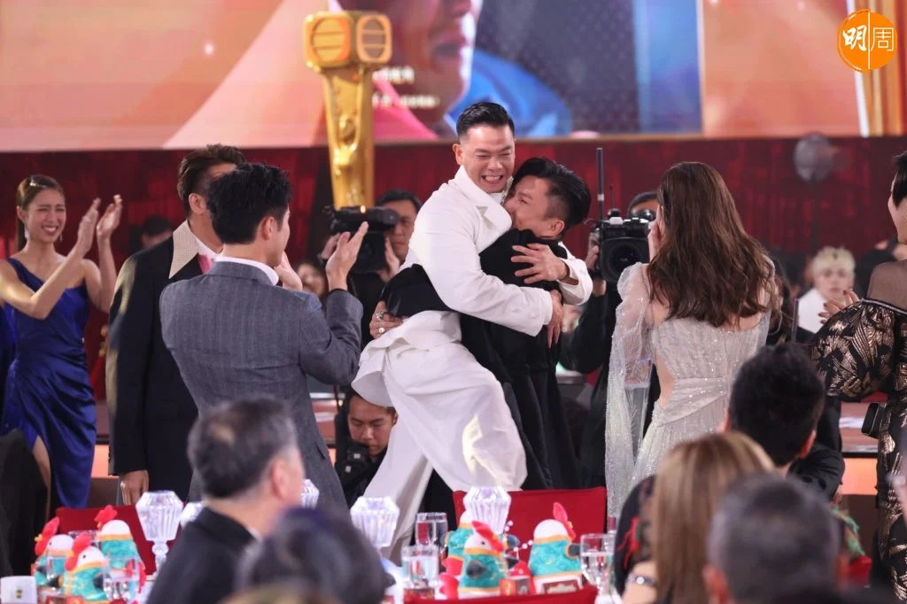 a5331f17-d1e7-420a-a353-f6b11d4384ac