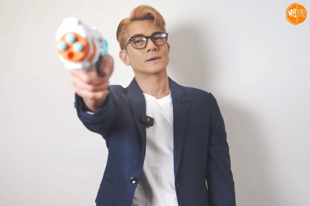 城城惡搞賀歲。