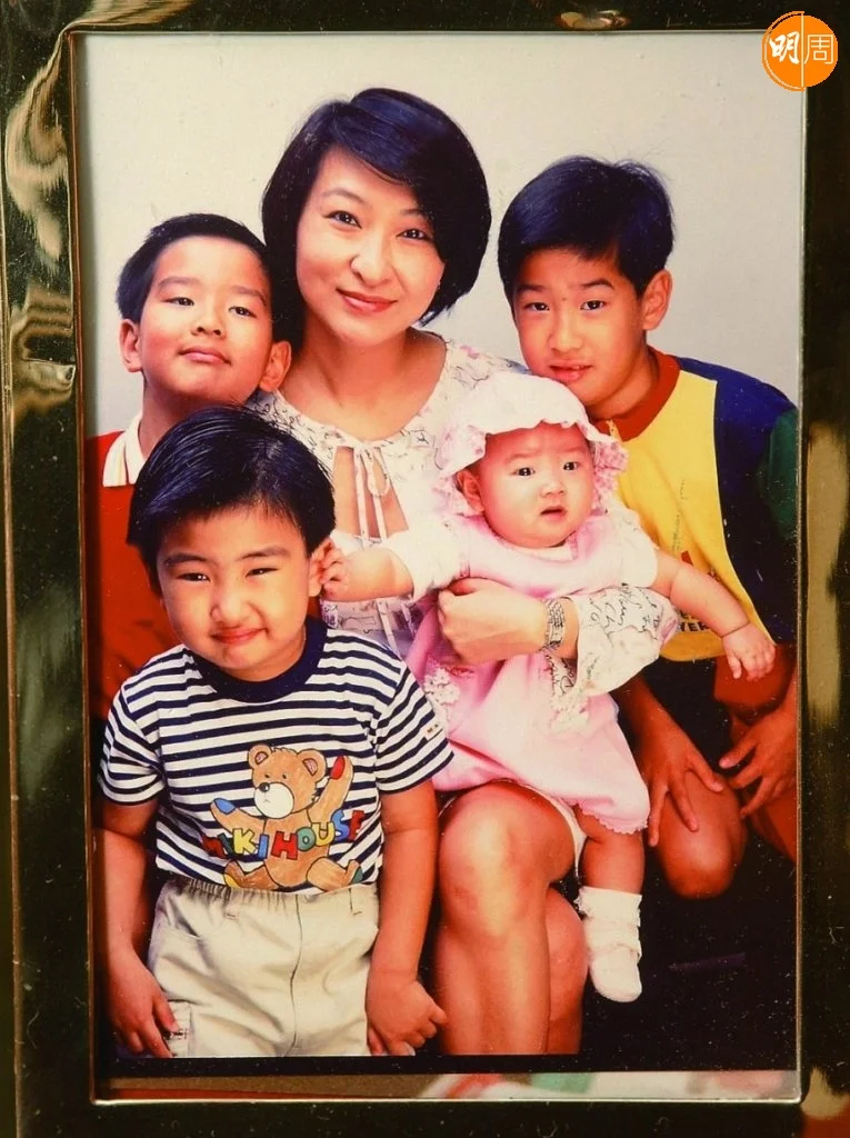 蔣麗萍育有三子一女，她說最慶幸孩子在教會長大，個個都很乖。