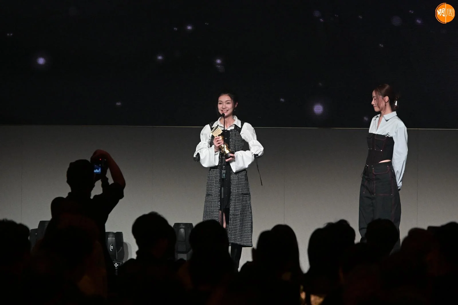 謝咏欣奪「最佳新人」當然激動。