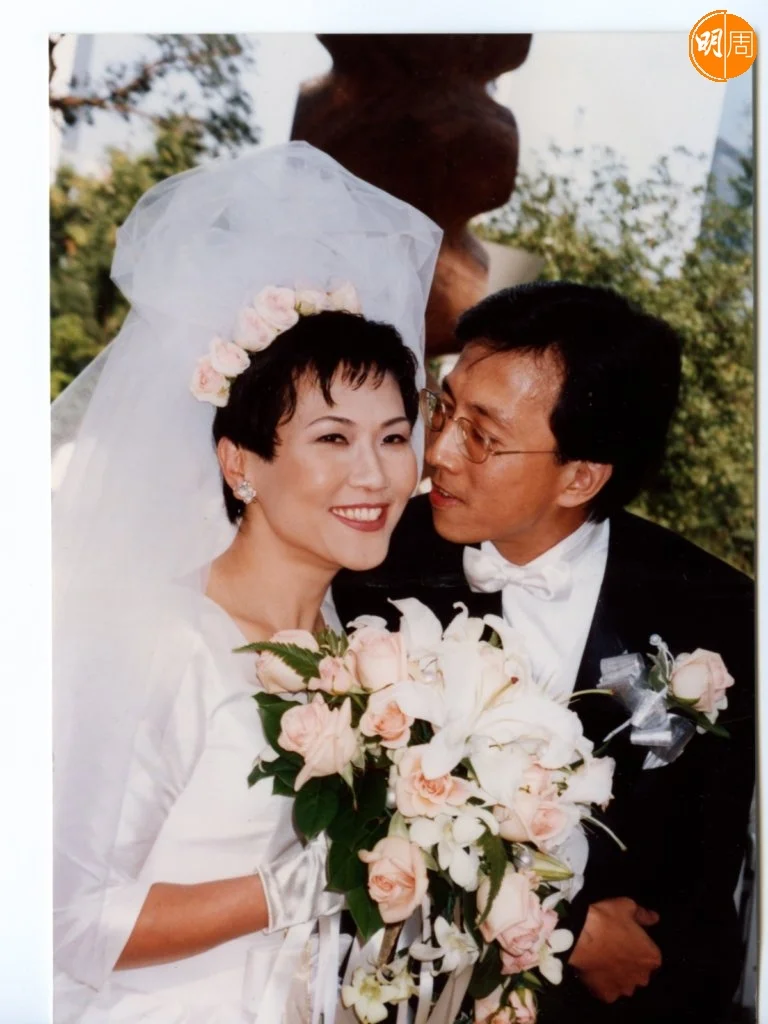 陳潔靈九五年嫁給開夜店的張耀榮，丈夫名字和演唱會之父相同。