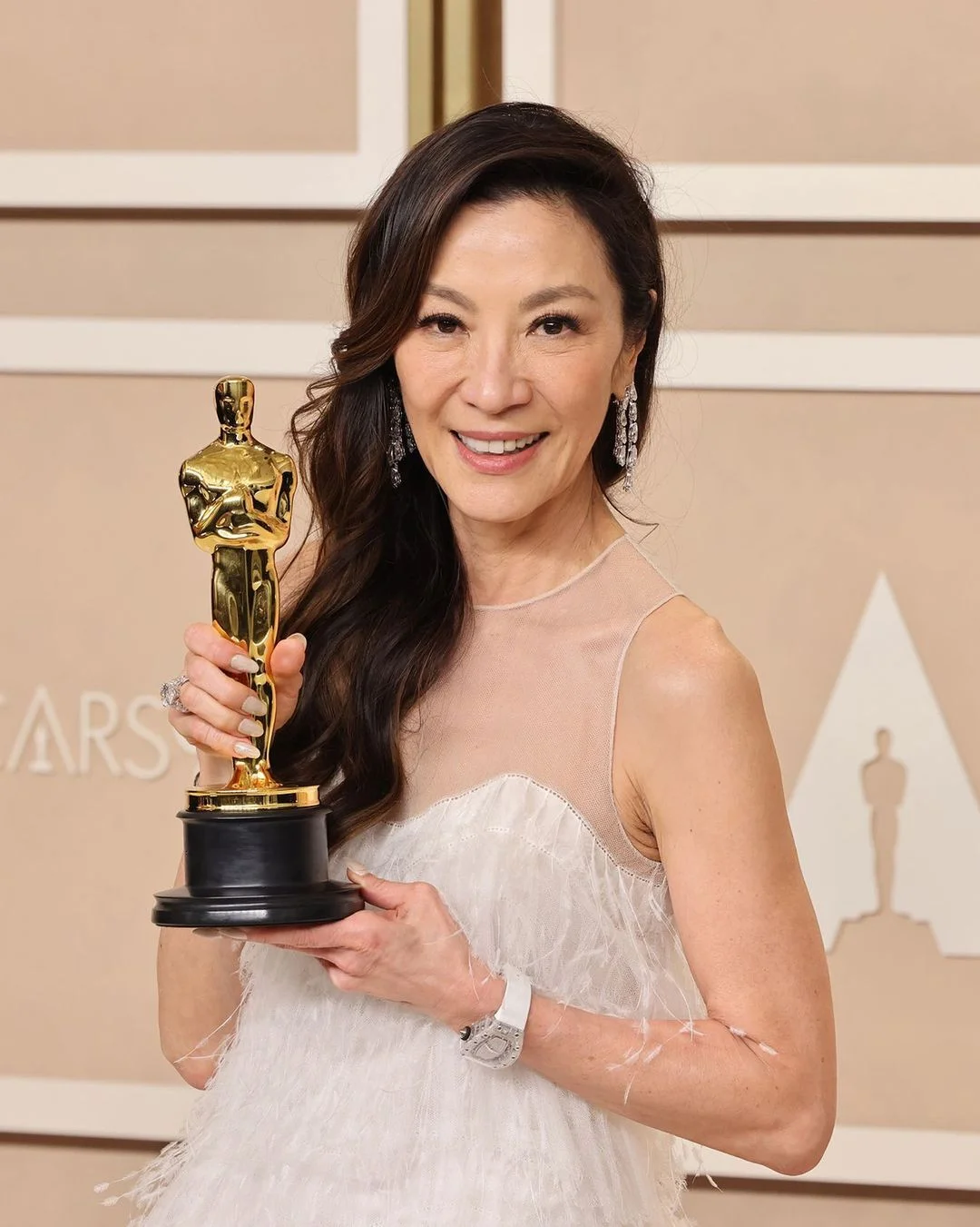 a-night-to-remember-michelleyeoh_official-wins-best-actress-theacademy-awards-2023-for-her-leading-performance-in-everythingeverywheremovie-richardmille