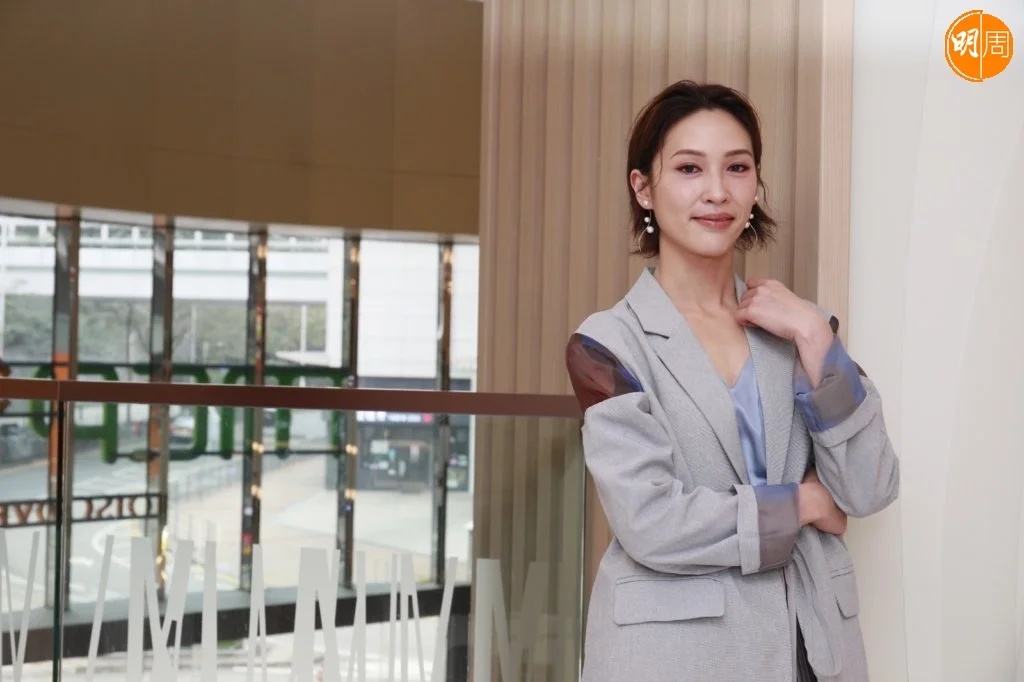女強人專業戶 現實唔進取 蔣祖曼:追逐名利會好唔開心|蔣祖曼專訪 - 本地 - 明周娛樂
