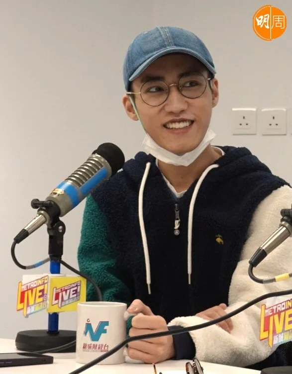 文頌男以笑迎戰癌魔。