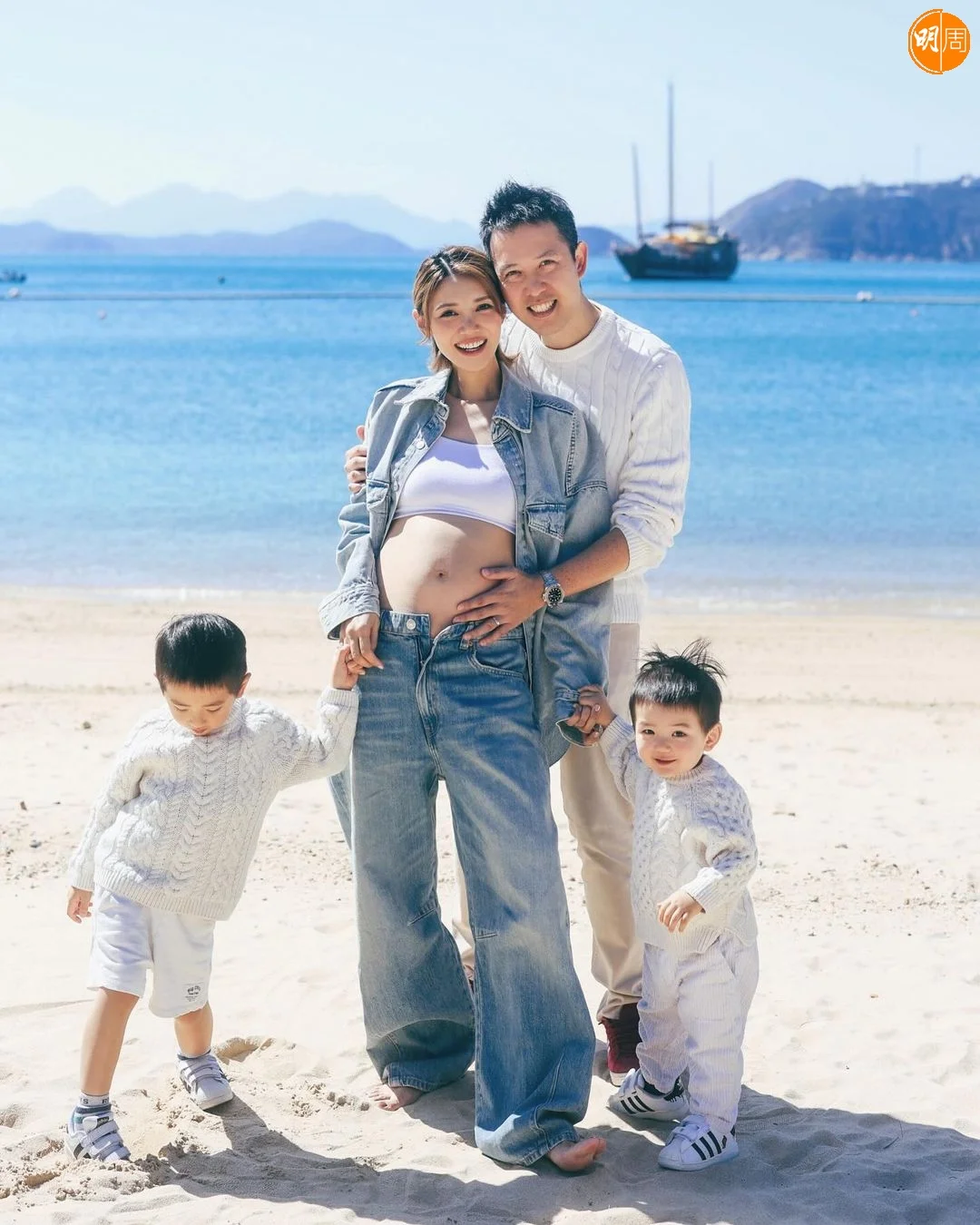 Elva終於卸貨了。