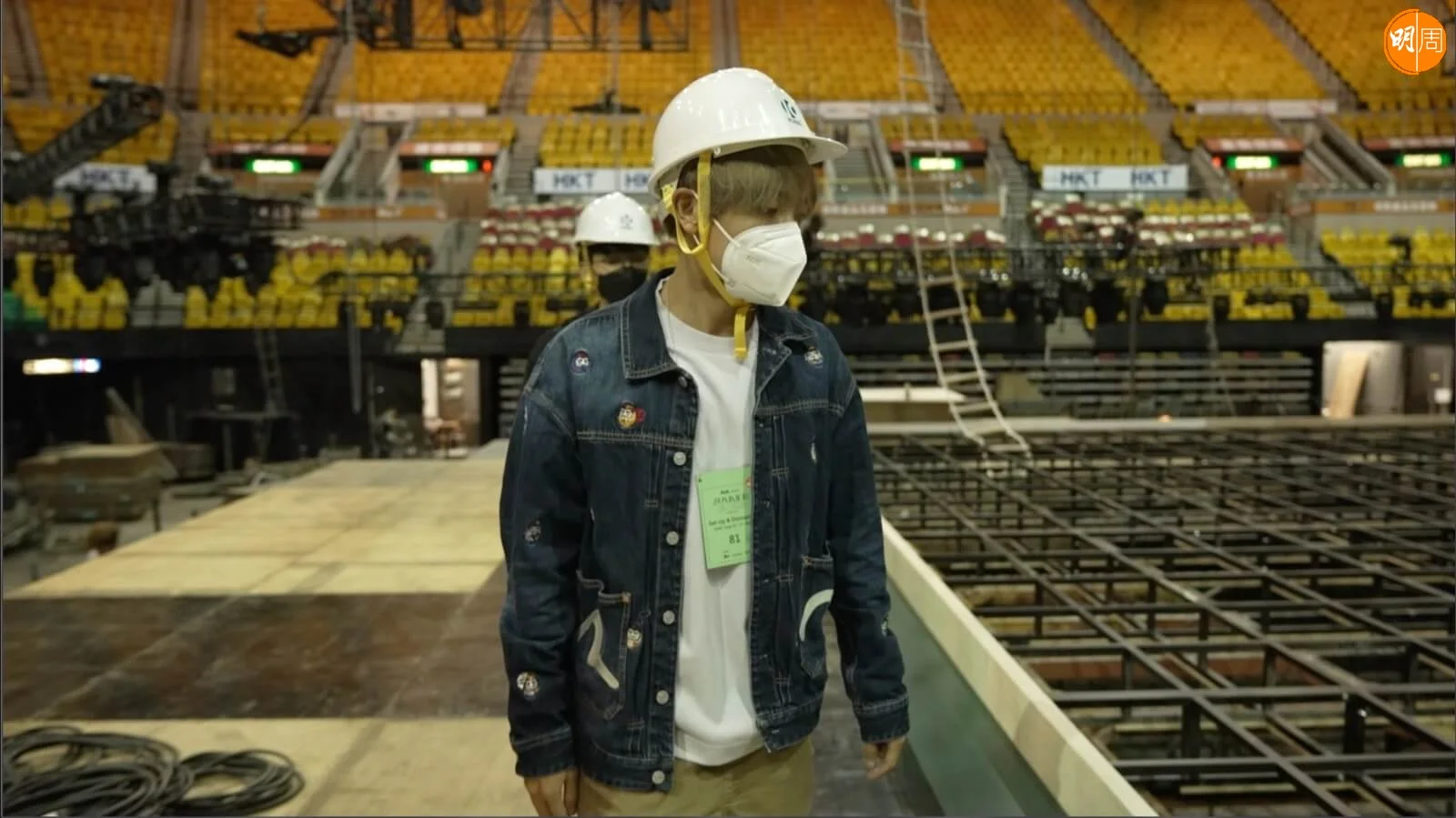 MIRROR演唱會發生意外後，林家謙是首位在紅館開騷的歌手，「踩台」當日所有人入場都必須戴上安全帽。