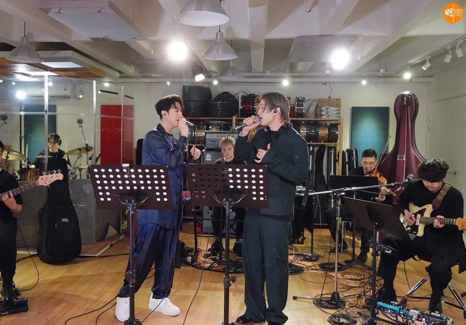 馮允謙和柳應廷合唱《約齊靈魂在墳墓開生日派對》一Take過的版本