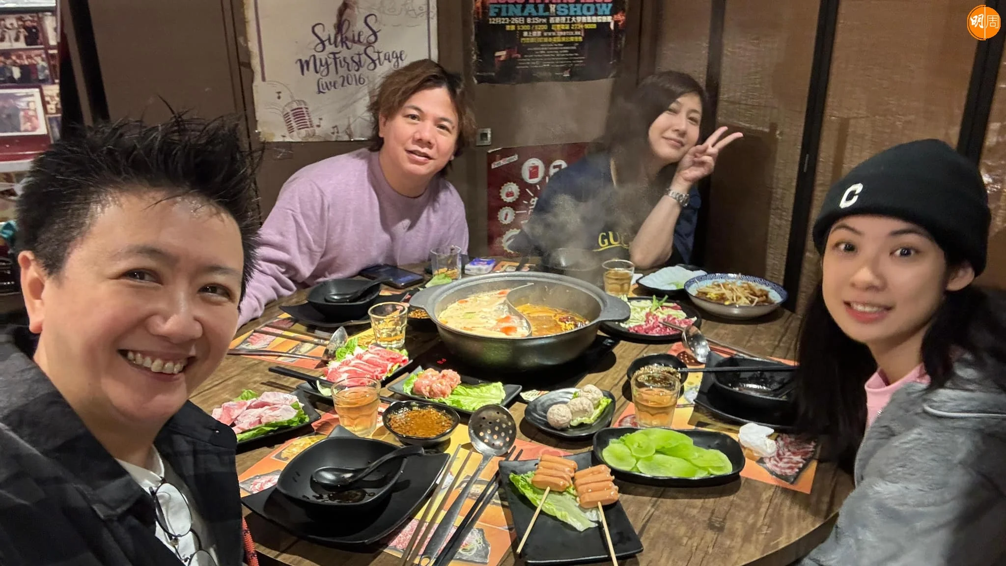 伍太在TVB及不同唱公司任職廿多卅年,十分清楚規矩。