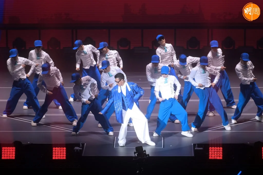 Andy Lau Kicks Off Hong Kong Concert, Promises Fans Eternal Love