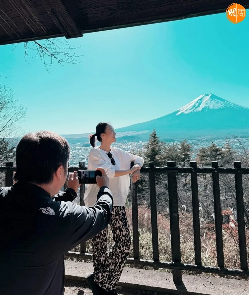 黃心穎最近與老公泥鯭遊日本,享受二人世界。