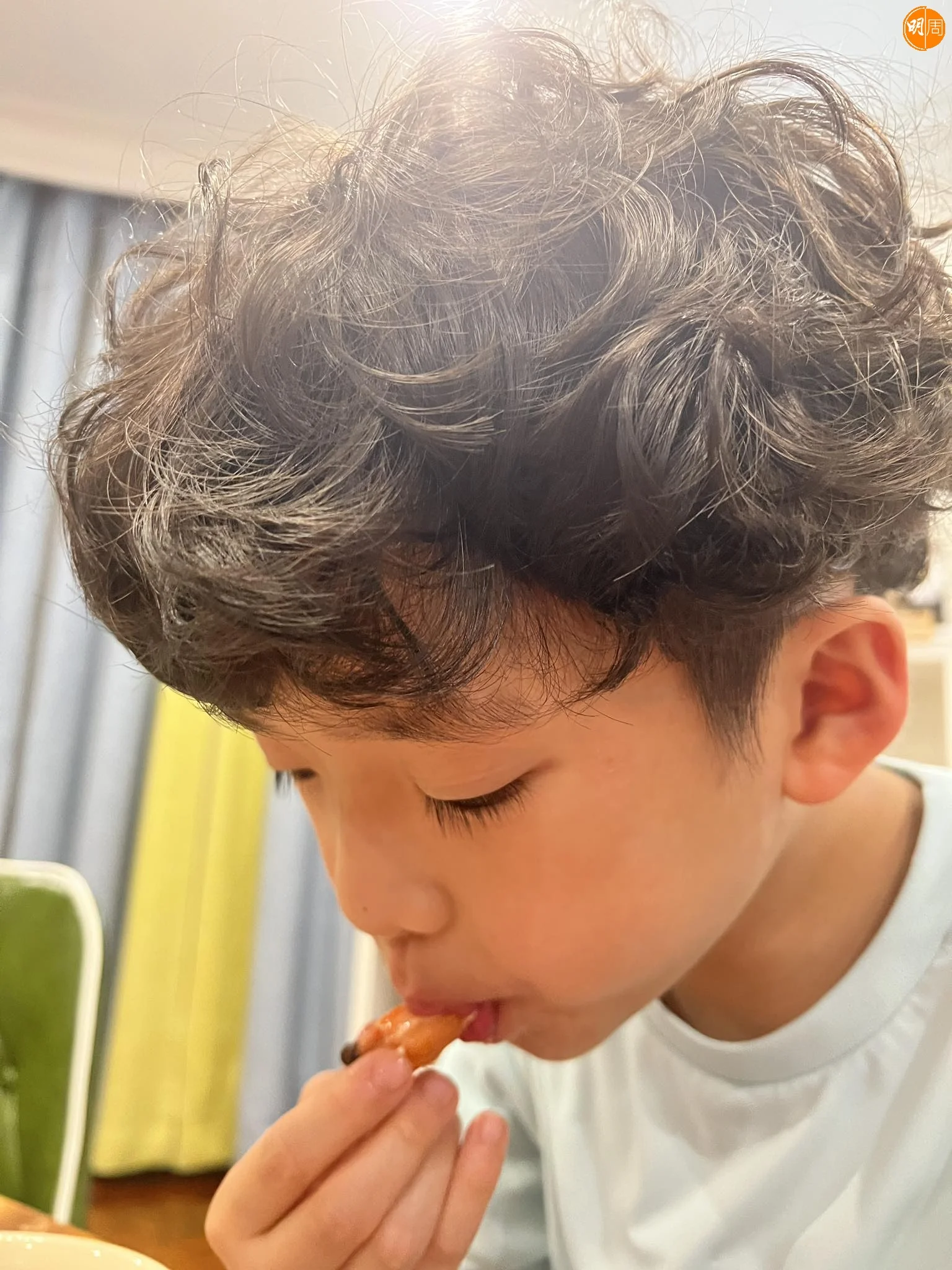 Jaye新髮型加埋呢個構圖又型又靚。