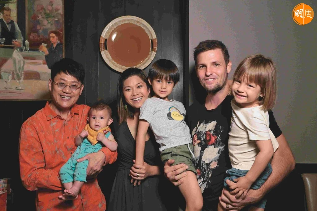 鄧英敏與囡囡、女婿和乖孫