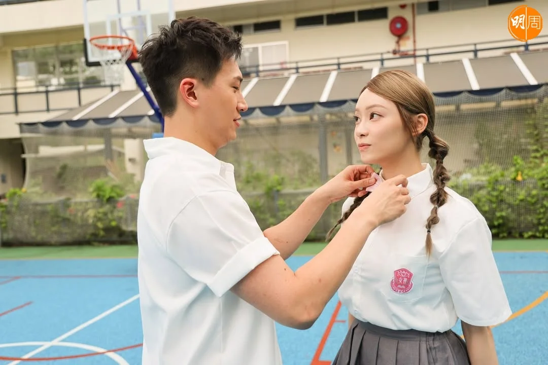 曾展望與葉蒨文一早就是一對了。