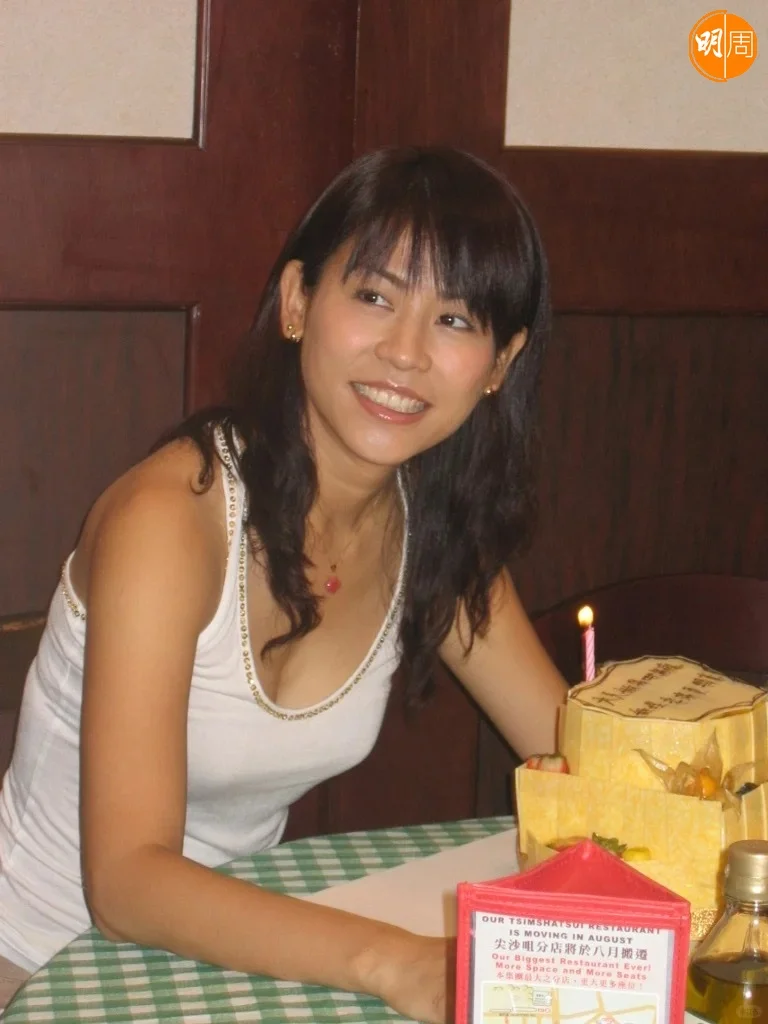 粉絲翻出20年前第一次參加宣萱生日會的照片。