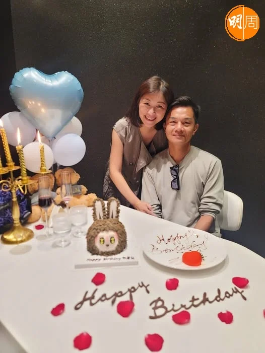 胡諾言48歲生日老婆陳琪送Labubu生日蛋糕。