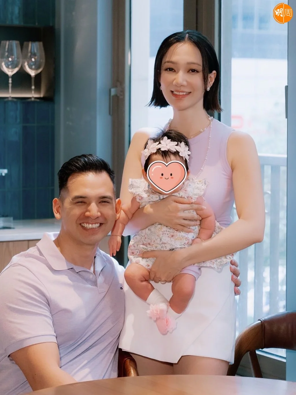 王君馨與老公有女萬事足。