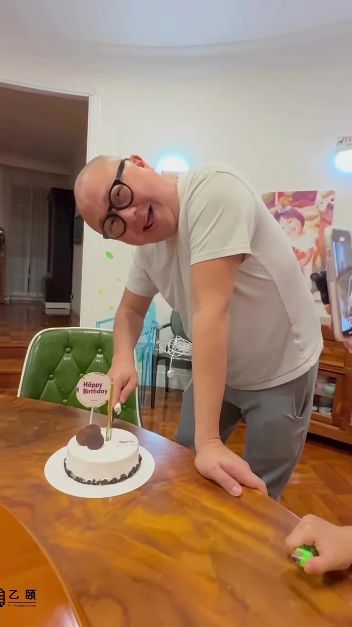 Bob昨日46歲生日。