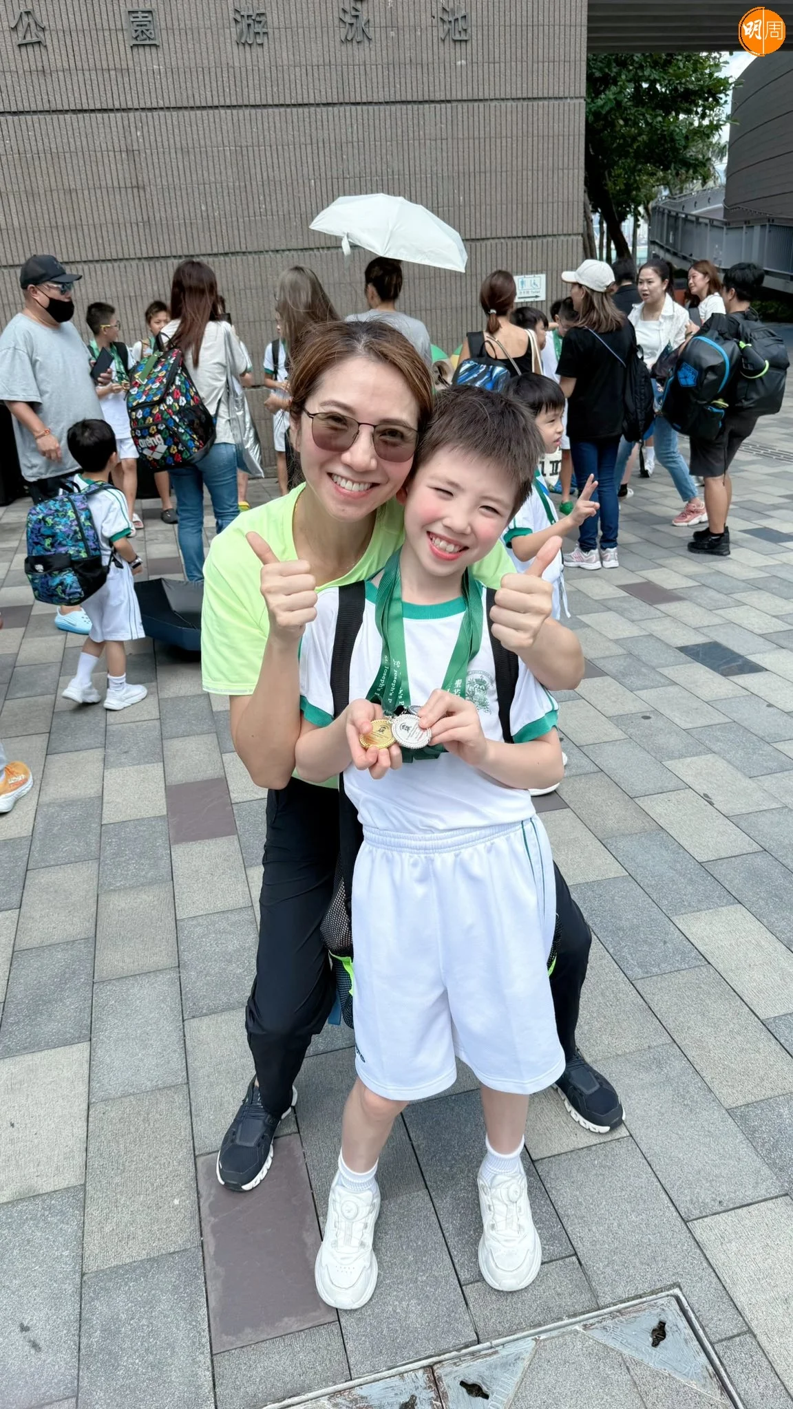 BBQ終於拎金牌。