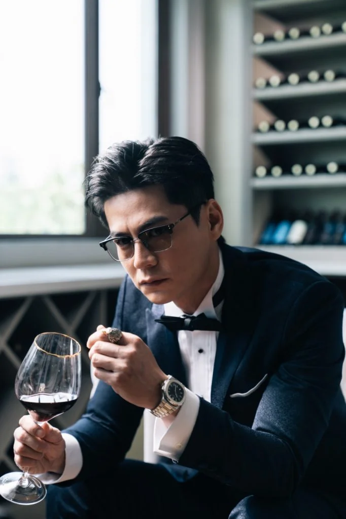 羅子溢在劇集《金式森林》中飾演的「家辦」高深亦正亦邪,演技亮眼。