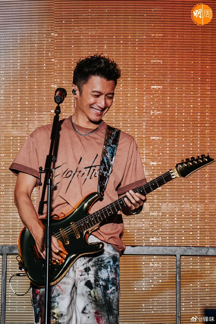 006r1l8ngy1i63meqnp1xj33344mo4r2