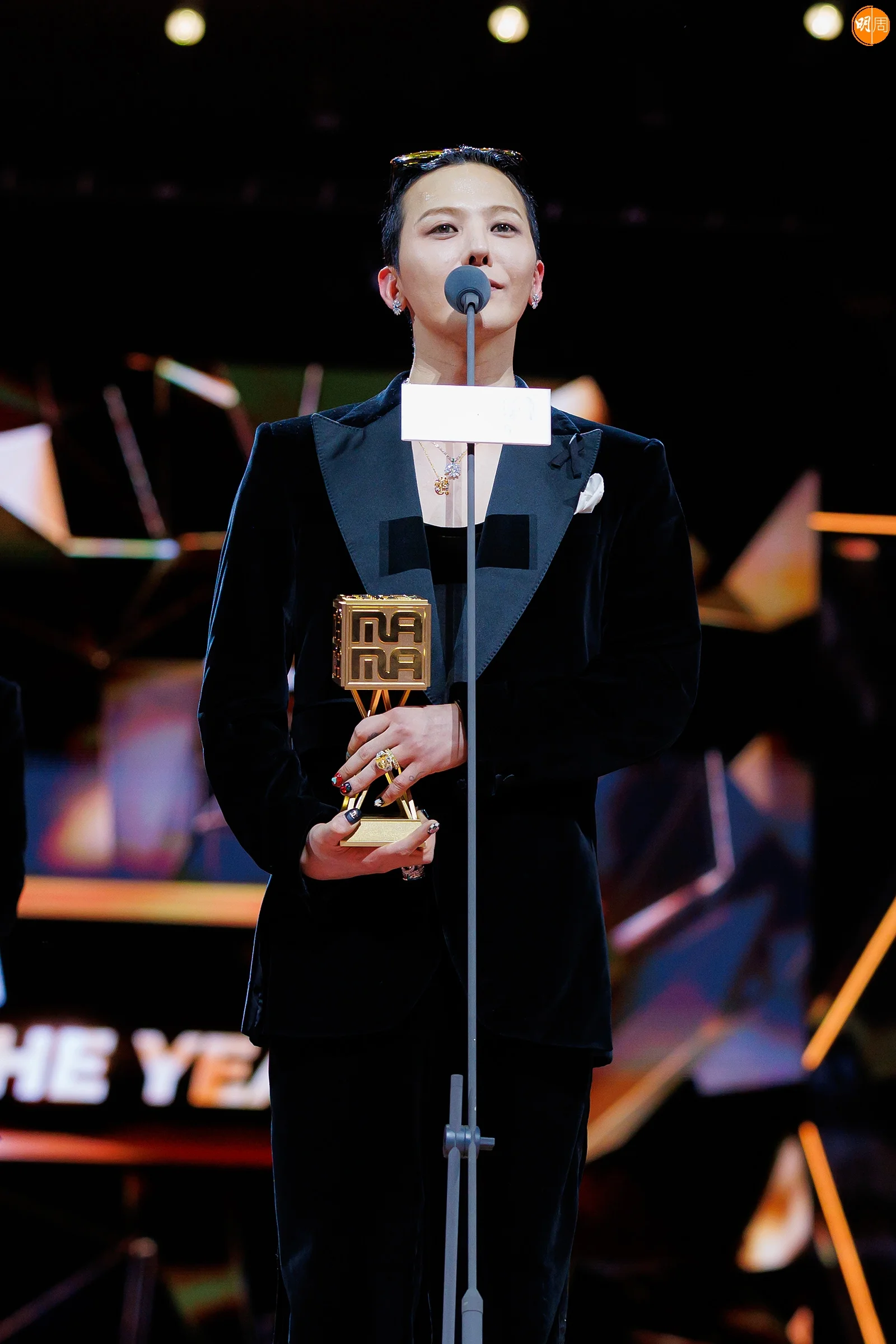 visa-artist-of-the-year_g-dragon