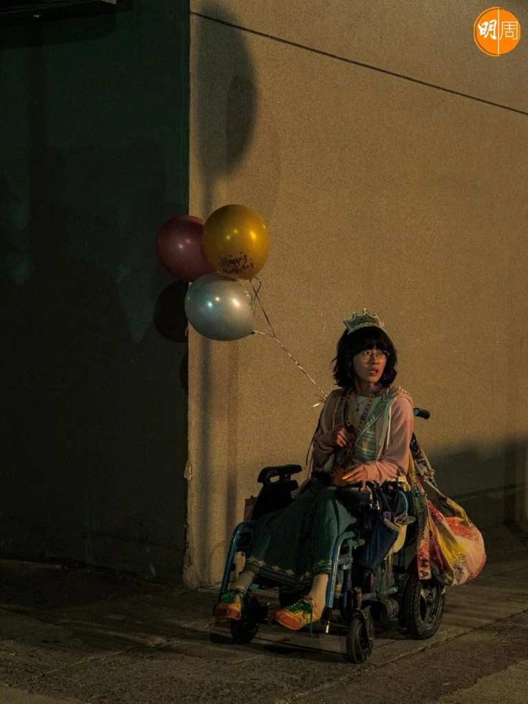 廖子妤在劇中要坐輪椅,身體肌肉的張力要很大。