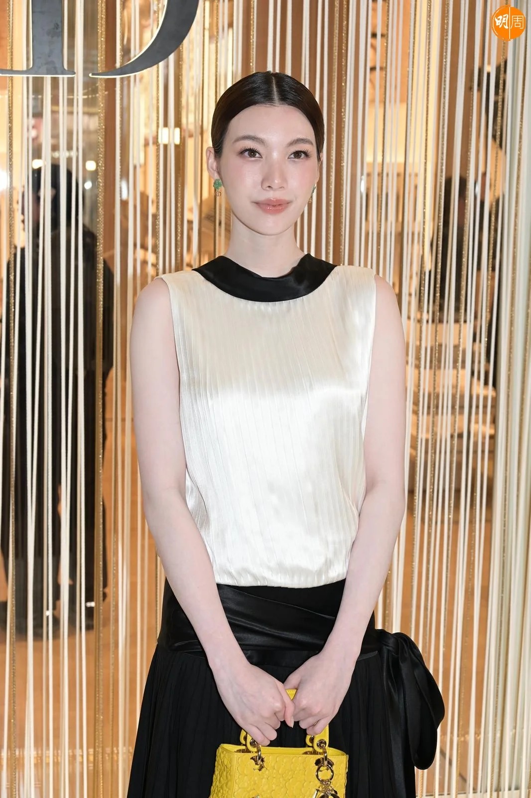 whatsapp-image-2025-11-21-at-22-21-16-2