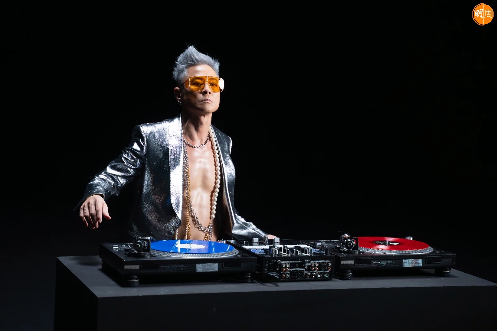 whatsapp-image-2025-12-18-at-18-19-03-9