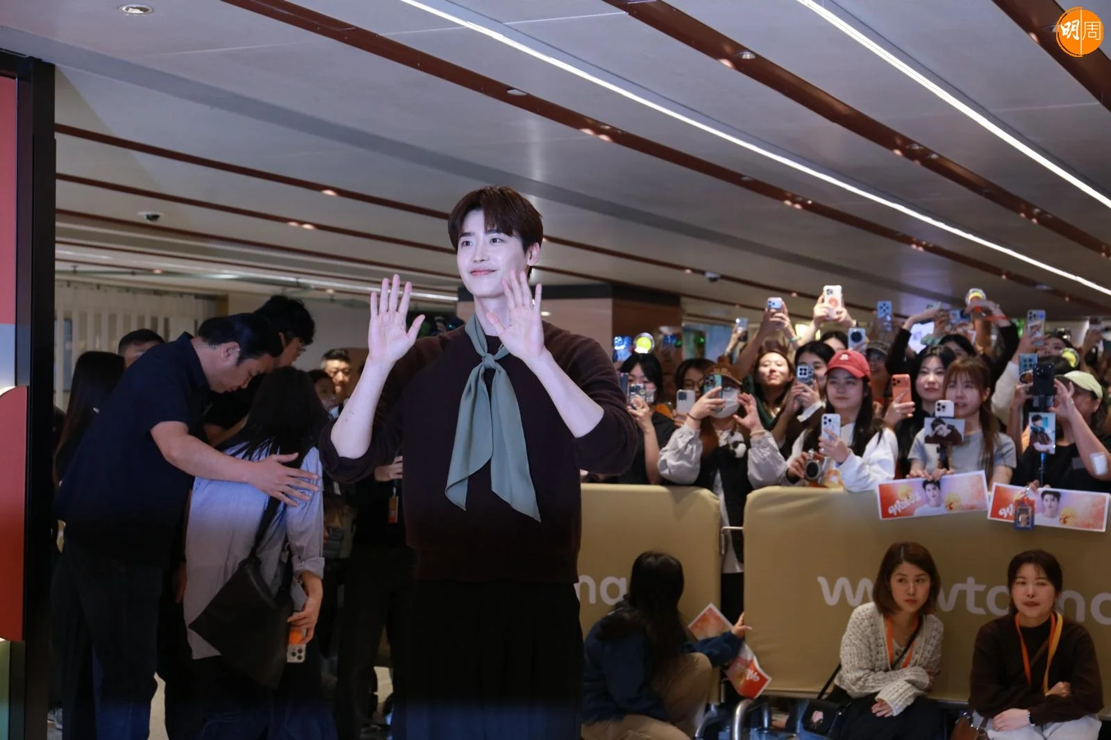 whatsapp-image-2025-12-21-at-14-38-55-5